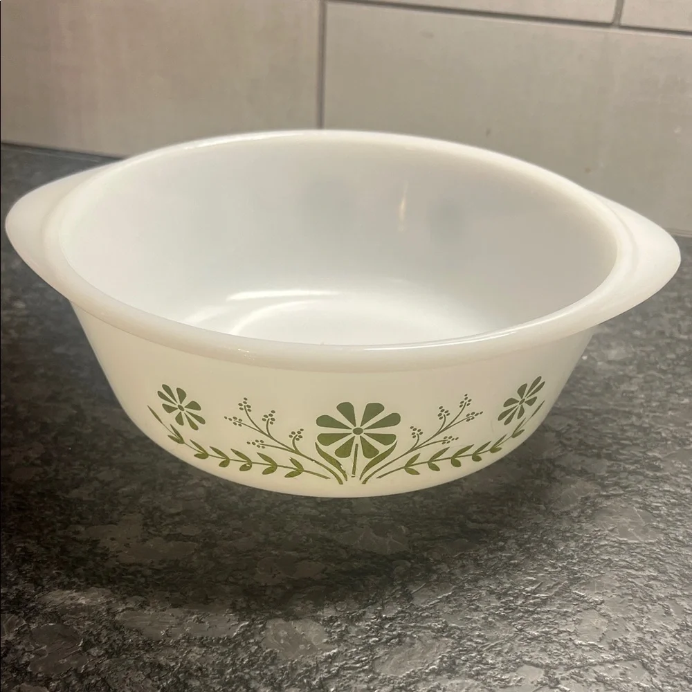 Vintage Glassbake Daisy or Primrose Pattern White and Green Mixing Bowl 1-1/2 qt